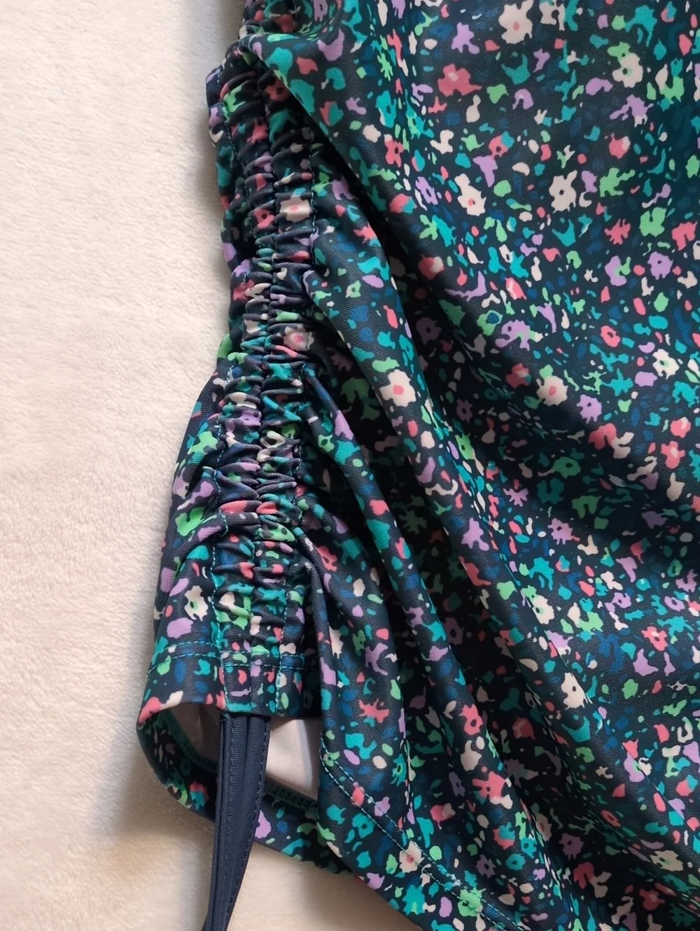 Free Country Ruched Floral Tankini Swim Top M 8/10 Keyhole Racerback Molded Cups